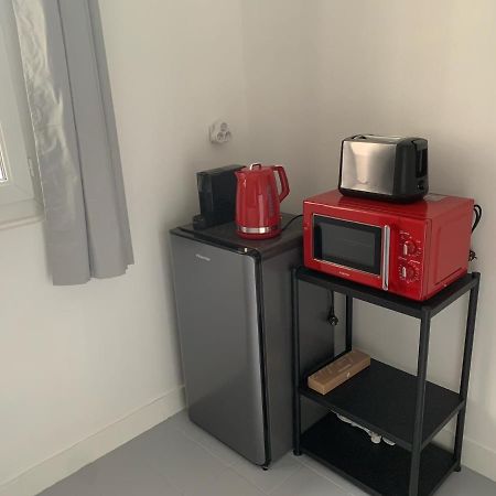 Studio Perfect For 2 Adults And 1 Kid, And Up To 2 Kids - Jourdain 20E, 25Mn To Louvre Via Line M11 Paris Exterior photo