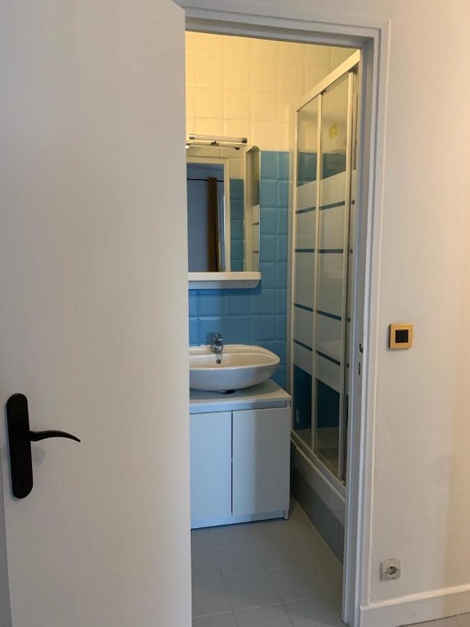 Studio Perfect For 2 Adults And 1 Kid, And Up To 2 Kids - Jourdain 20E, 25Mn To Louvre Via Line M11 Paris Exterior photo